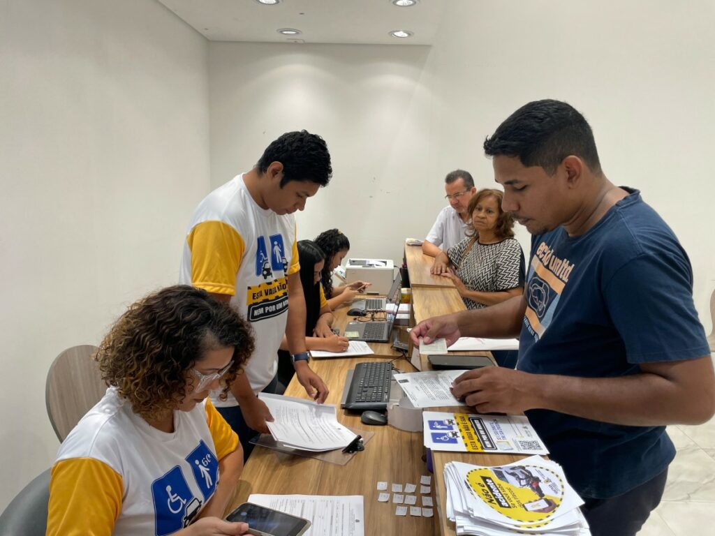 Ação de emissão de credenciais de estacionamento para idosos e PcD no Porto Velho Shopping encerra neste sábado (26)