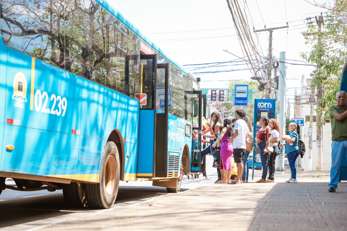Prefeitura de Porto Velho disponibiliza ônibus para evento na Vila Nova de Teotônio