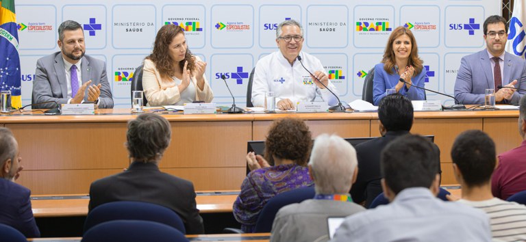 Ministério da Saúde começa a emitir Cartão SUS com base no CPF