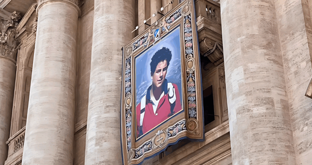 Neste domingo, 7 de setembro, a Igreja eleva o jovem beato Carlo Acutis aos altares como o primeiro santo millennial
