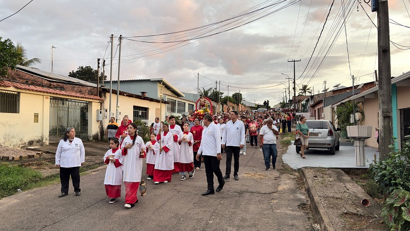 Comunidade celebra São Sebastião com procissão, missa solene e tradição em Porto Velho